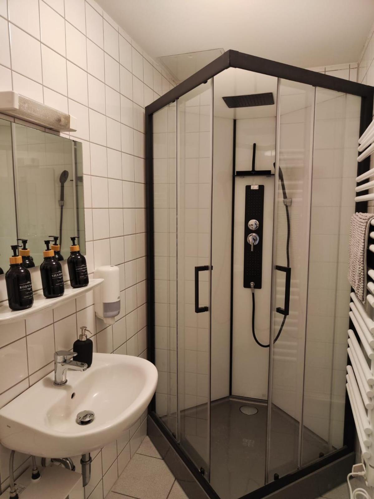 * Wohlfuehloase Koeln I * Apartment Luaran gambar